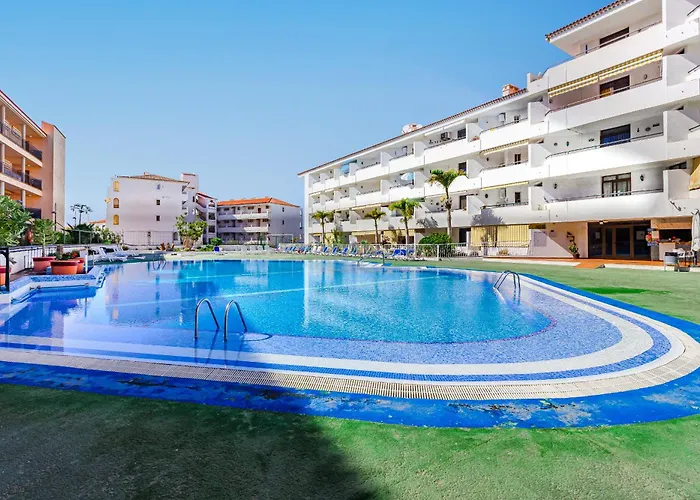 Summerland Pool Cristianos Arona (Tenerife)